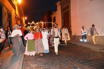 Peregrinación desde San Juan hacia Jinámar. ofrenda, reparto del potaje y festival folclórico (Foto TA y TF)